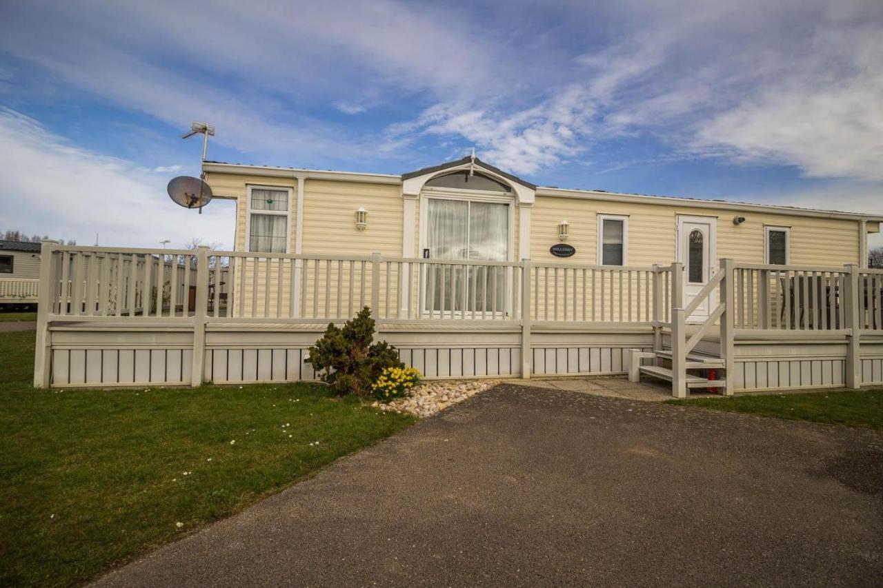 Hotel Brilliant Caravan For Hire At Manor Park In Hunstanton Norfolk Ref 23176K Exterior foto