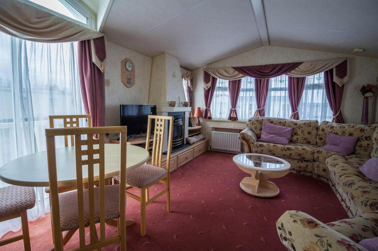 Hotel Brilliant Caravan For Hire At Manor Park In Hunstanton Norfolk Ref 23176K Exterior foto