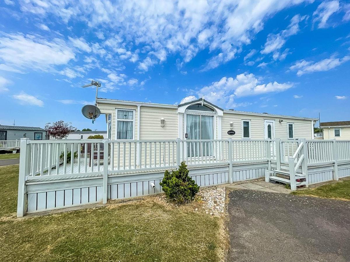 Hotel Brilliant Caravan For Hire At Manor Park In Hunstanton Norfolk Ref 23176K Exterior foto