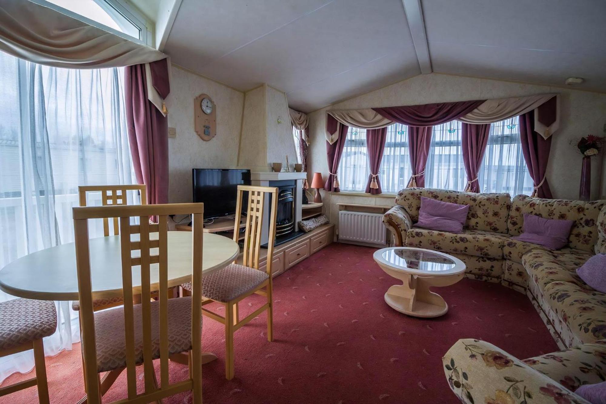 Hotel Brilliant Caravan For Hire At Manor Park In Hunstanton Norfolk Ref 23176K Exterior foto
