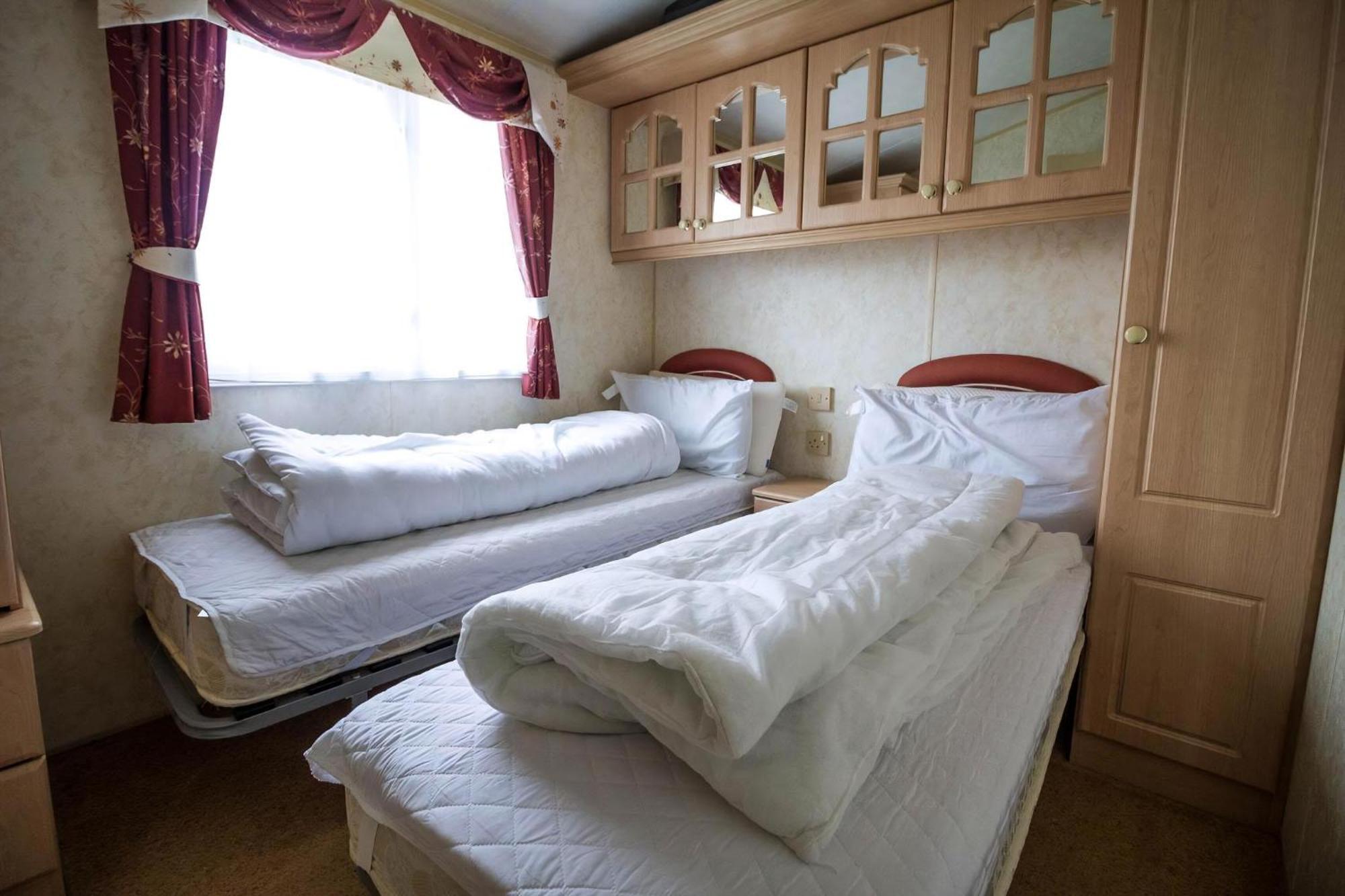 Hotel Brilliant Caravan For Hire At Manor Park In Hunstanton Norfolk Ref 23176K Exterior foto